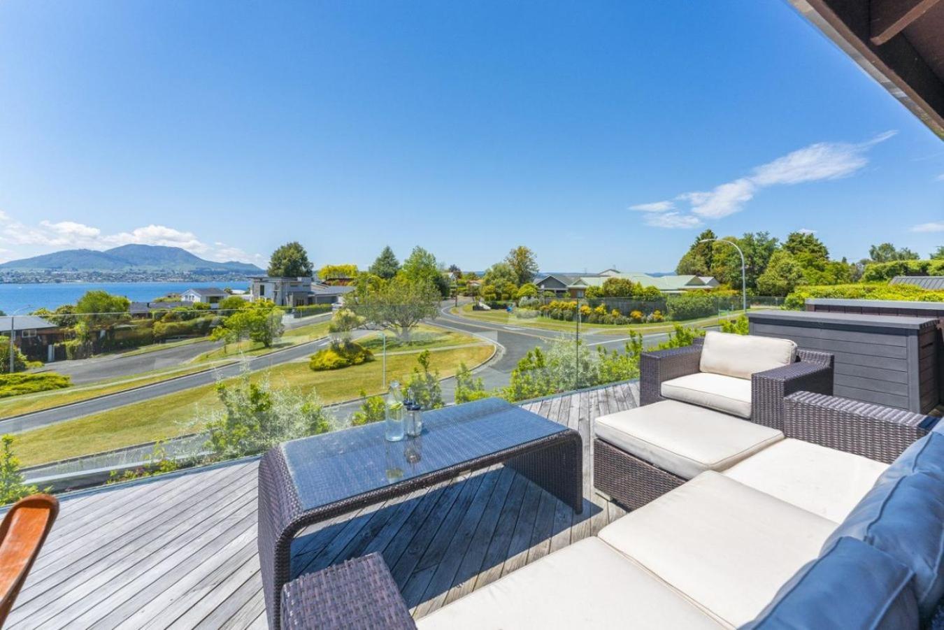 Acacia Sunrise - Taupo Villa Exterior foto